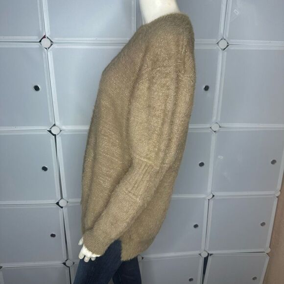 Boutique Super Soft Tan Crew Neck Sweater With Shimmering Gold Detail - Picture 9 of 10